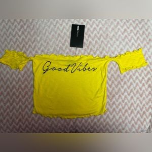 “Good Vibes” never worn yellow crop top